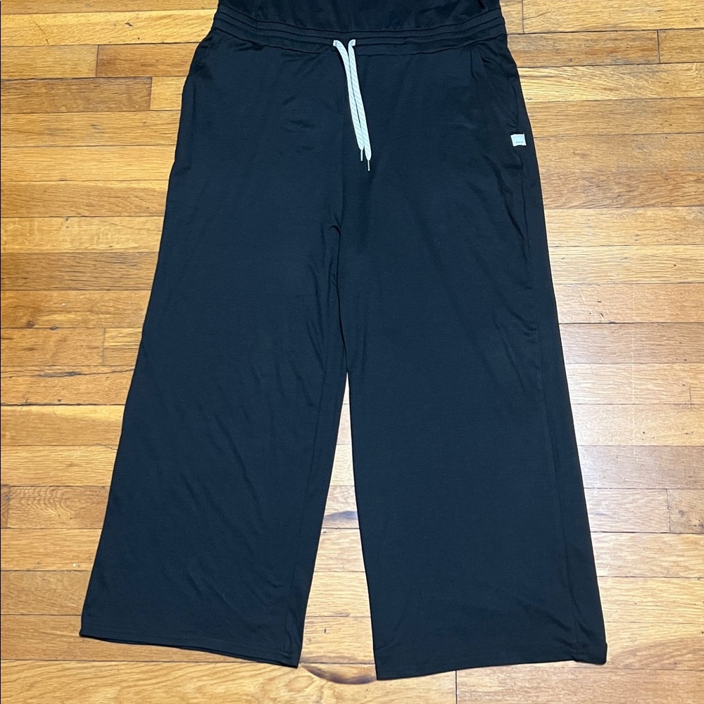 Vuori Women’s Falls Jumpsuit in Heathered Black, size XL - Picture 6 of 15